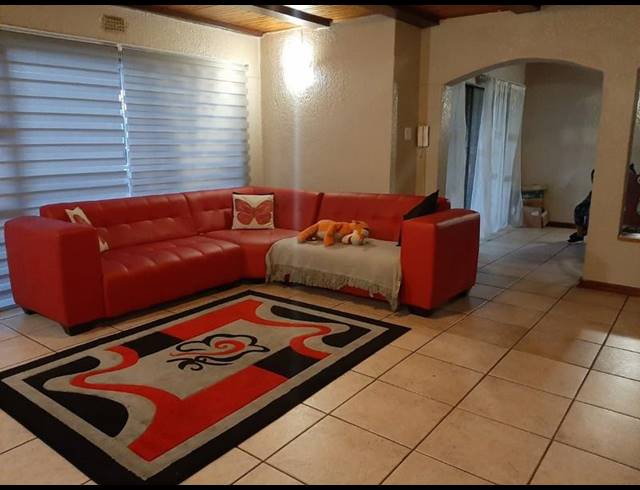 3 BEDROOM PROPERTY TO RENT IN BOKSBURG SOUTH